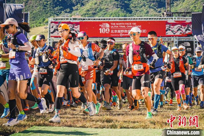 海淀西山滑雪场承办的2024TNF100北京越野跑挑战赛