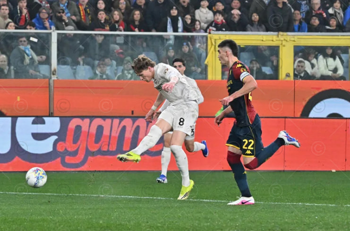 利物浦挖角埃弗顿核心引争议 合同年限成交易最