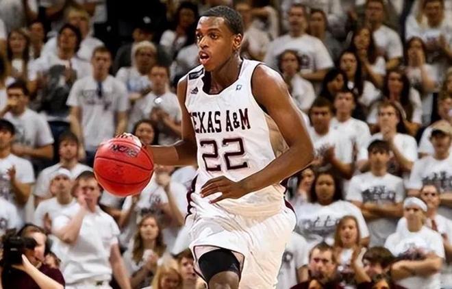 独行侠险胜灰熊 米德尔顿35分率队逆转