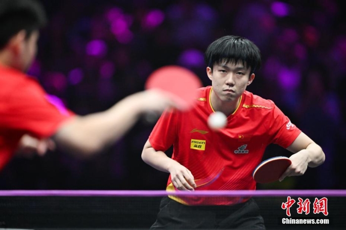 终于迈过这道坎,王楚钦在多哈夺得世乒赛男单