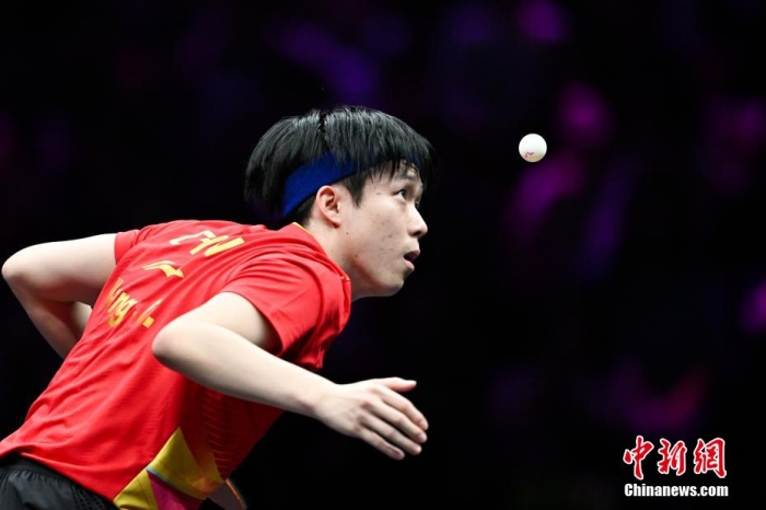 终于迈过这道坎,王楚钦在多哈夺得世乒赛男单