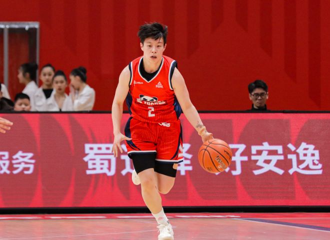 四川女篮总决赛首战大胜山西女篮 创WCBA分差纪录