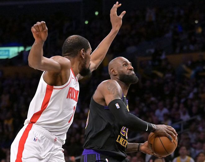 湖人双杀火箭系列赛2-0领先 詹姆斯率队展现统治