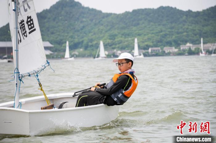 首届中国—中东欧国际帆船赛宁波开幕 22支队伍
